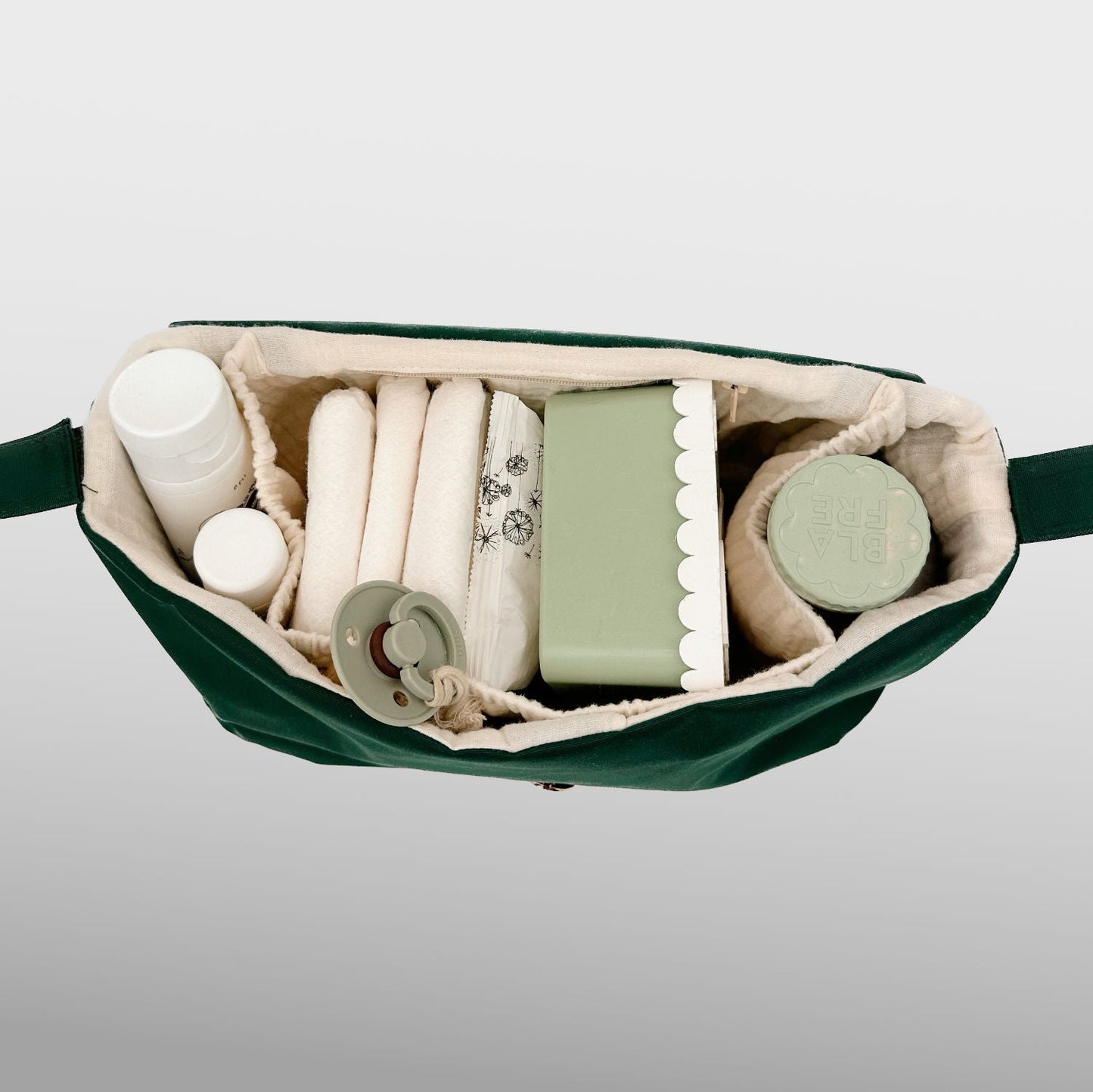 50% OFF Imperfect Buggy Bunny · Stroller bag